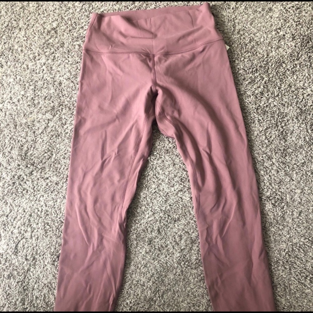 Lululemon align 28”